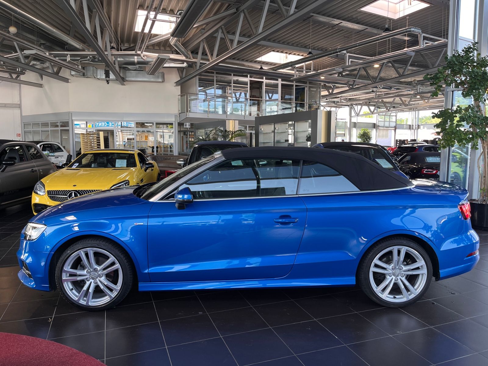 Fahrzeugabbildung Audi A3 Cabriolet S-Line AHK LED NAVI