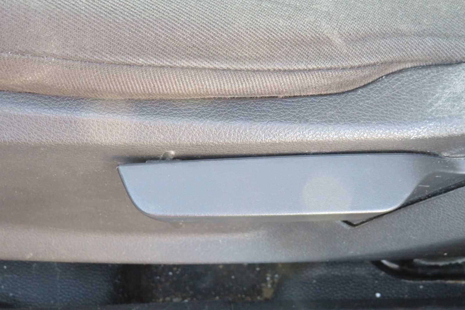 Fahrzeugabbildung Ford Transit Courier KASTEN KLIMA FLÜGEL 1.HD