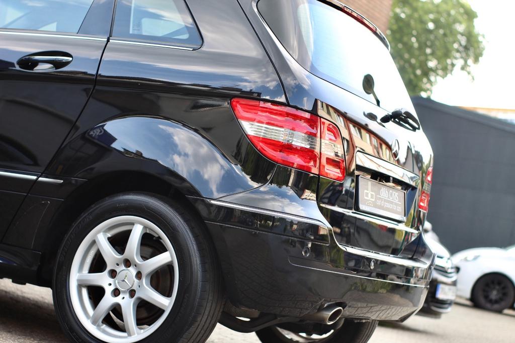 Mercedes-Benz B 200
