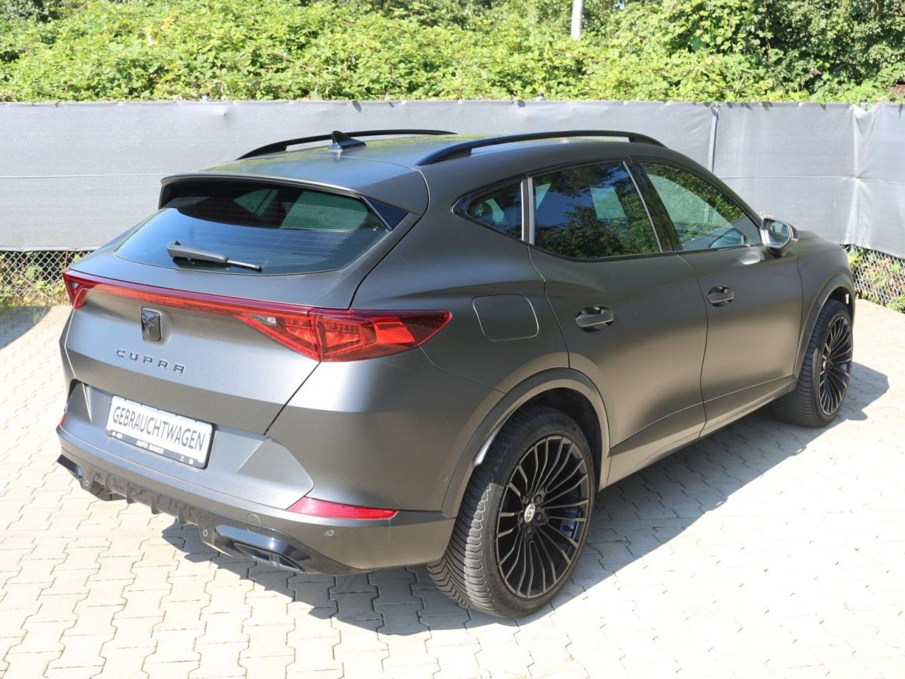 Fahrzeugabbildung CUPRA Formentor VZ e-Hybrid *Schwarz Matt foliert*
