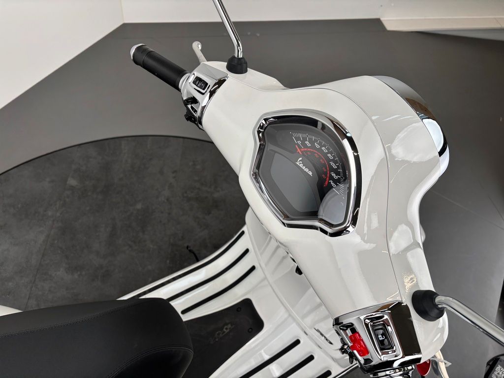 Fahrzeugabbildung Vespa GTS 310 FL SUPER *NEUFAHRZEUG 2026 *