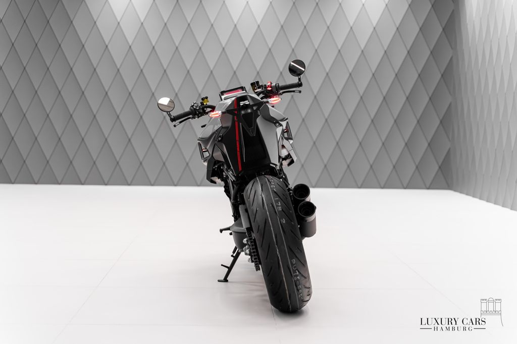 BRABUS 1300 R Edition 23 in STEALTH GRAY - Bild 6