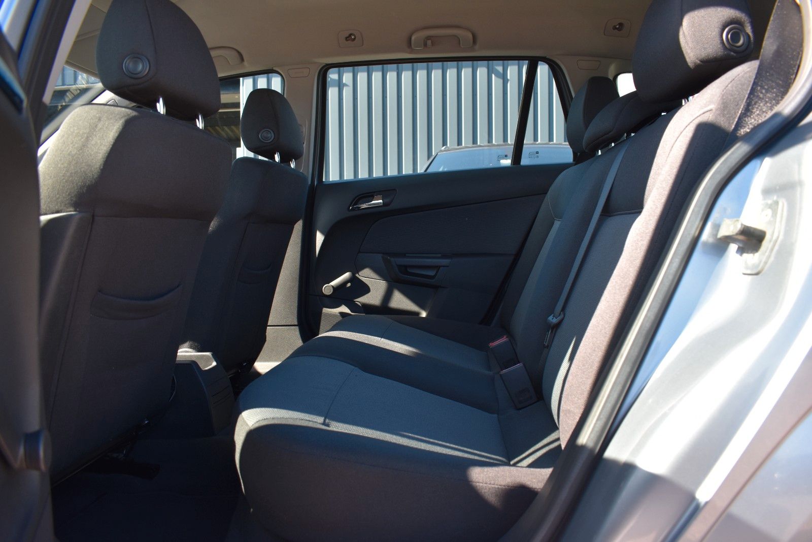 Fahrzeugabbildung Opel Astra H Caravan Edition TEMPOMAT/KLIMA/PDC