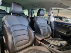 Fahrzeugabbildung Skoda KODAIQ 2.0 TDI SOLEIL 4x4 LEDER NAVI LED STANDHZ