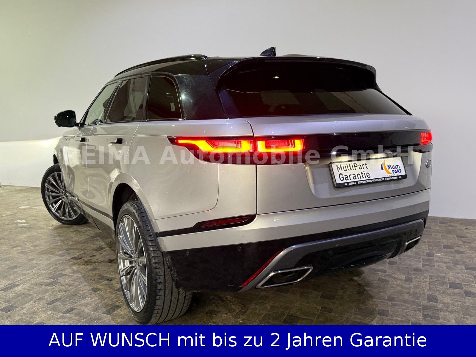 Fahrzeugabbildung Land Rover Range Rover Velar 3,0i R-Dynamic AWD, Pano