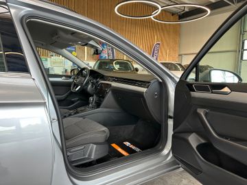 Volkswagen Passat *LED*AHK*1.HAND*19%*SPURAS*ACC*