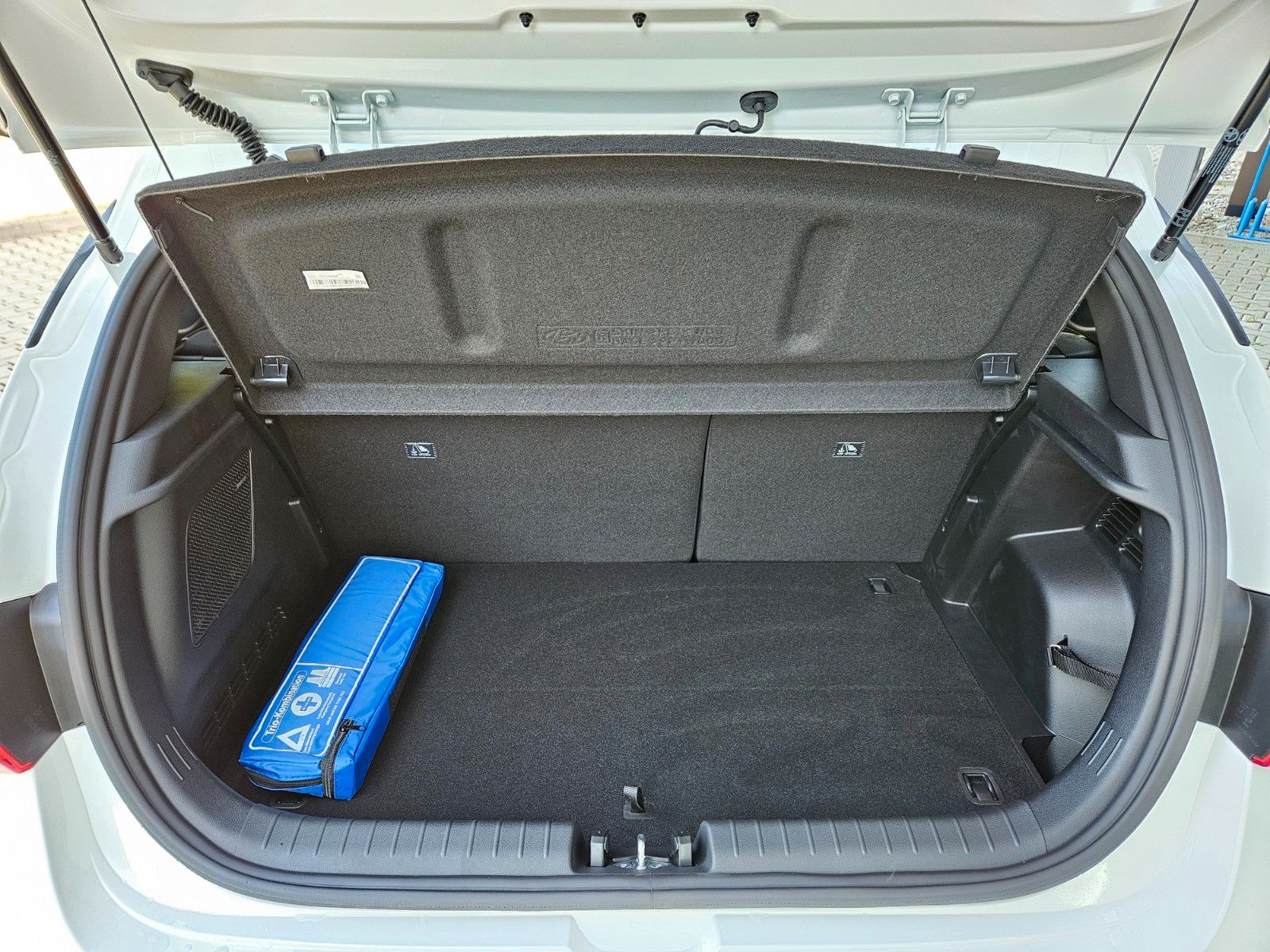 Fahrzeugabbildung Hyundai i20 1.0 T-GDI  Connect & Go NAVI KAMERA SOUND