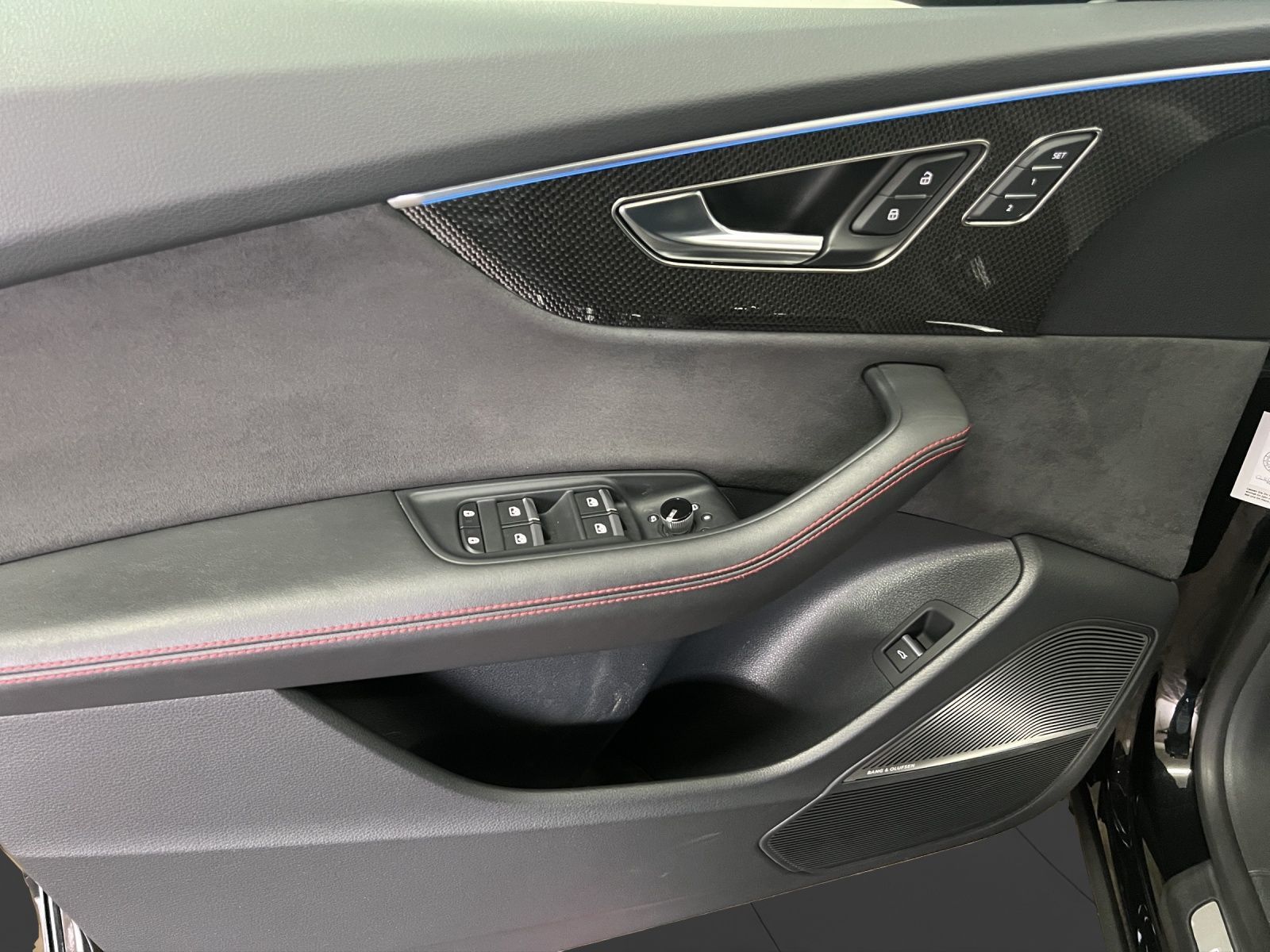 Audi SQ8 - Bild 12