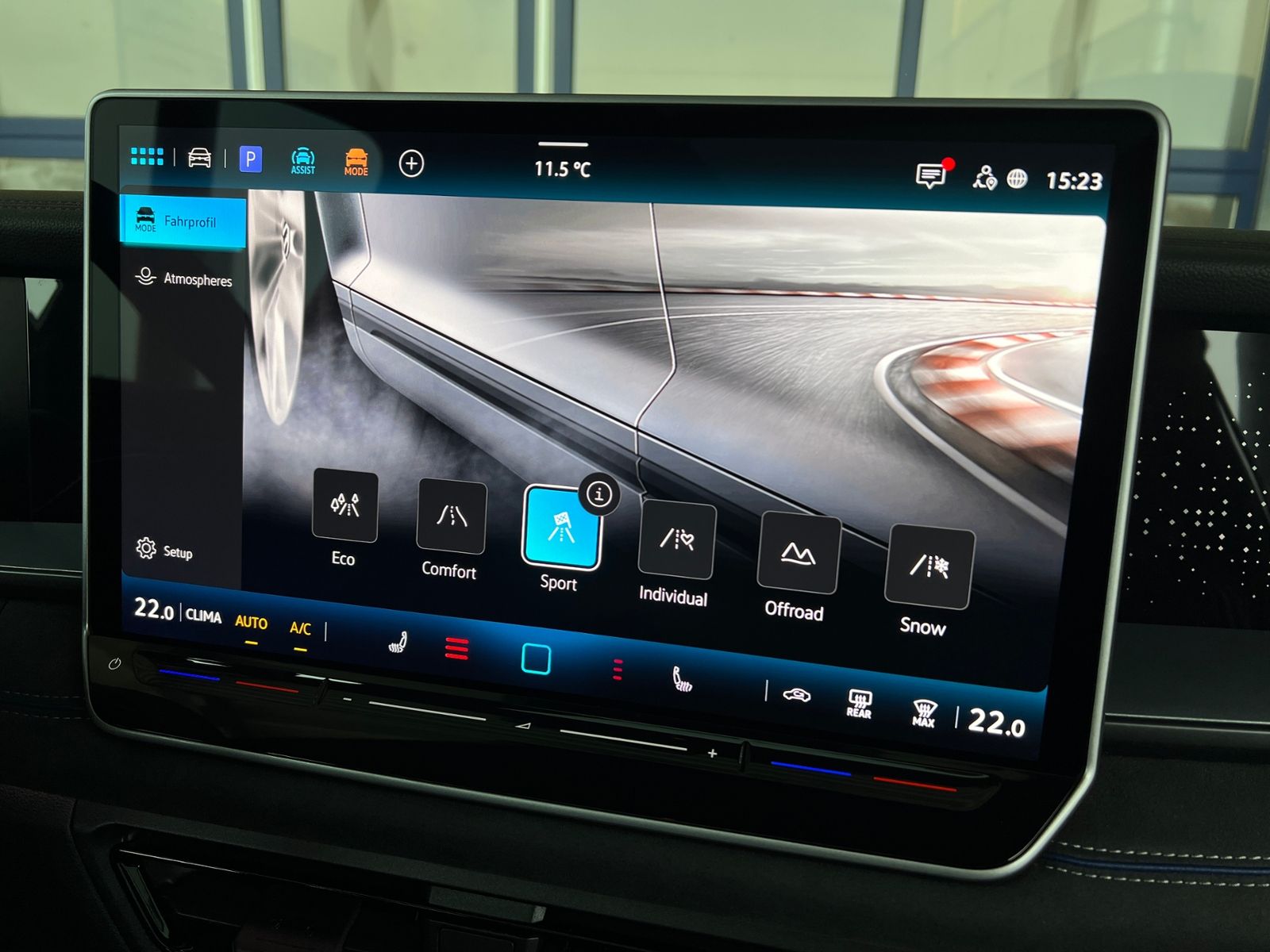 Fahrzeugabbildung Volkswagen Tayron R-Line 2.0 TDI DSG 4MOTION *AHK, IQ.Light