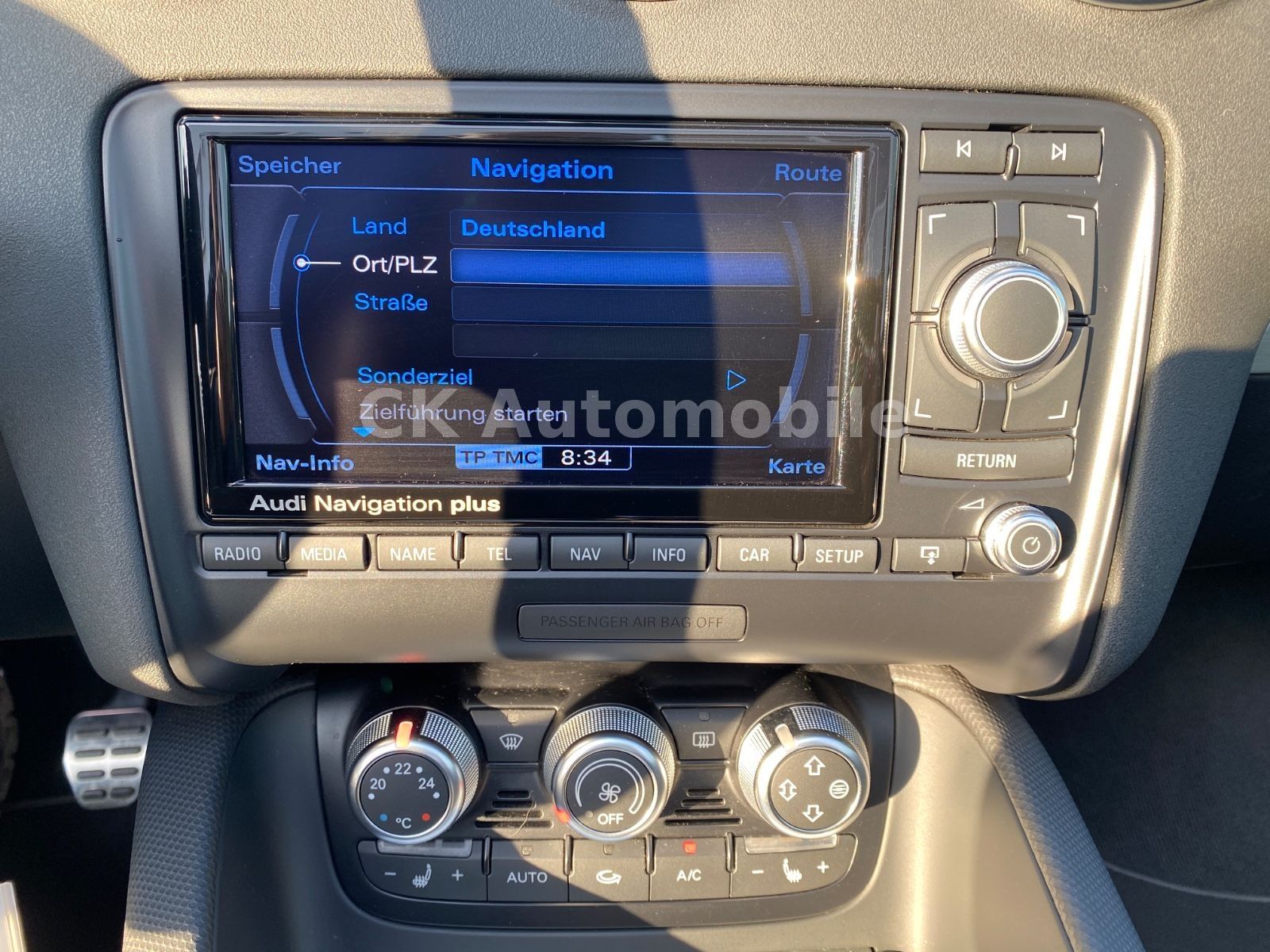 Fahrzeugabbildung Audi TT 1.8 TFSI Roadster S-Line/Navi/Bi-Xenon/PDC