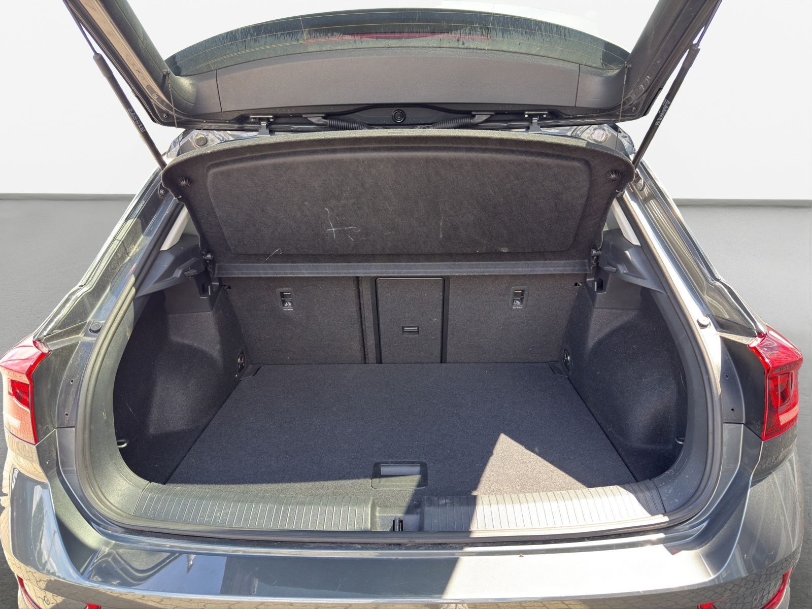 Volkswagen T-Roc - Bild 13