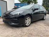 Opel Astra ST 1.5 Diesel 90kW Elegance Auto Elegance - Opel Astra mit Diesel-Antrieb: Navigationssystem, Kombi, Automatik, 1.9