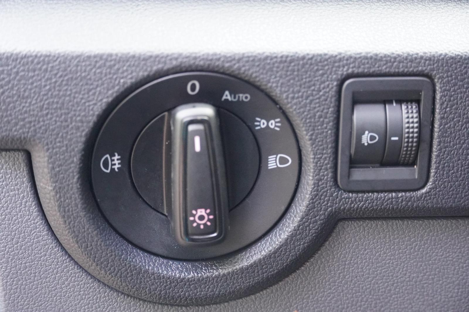 Volkswagen T-Cross 1.0 TSI Life PDC AHK Tempomat Totwinkel