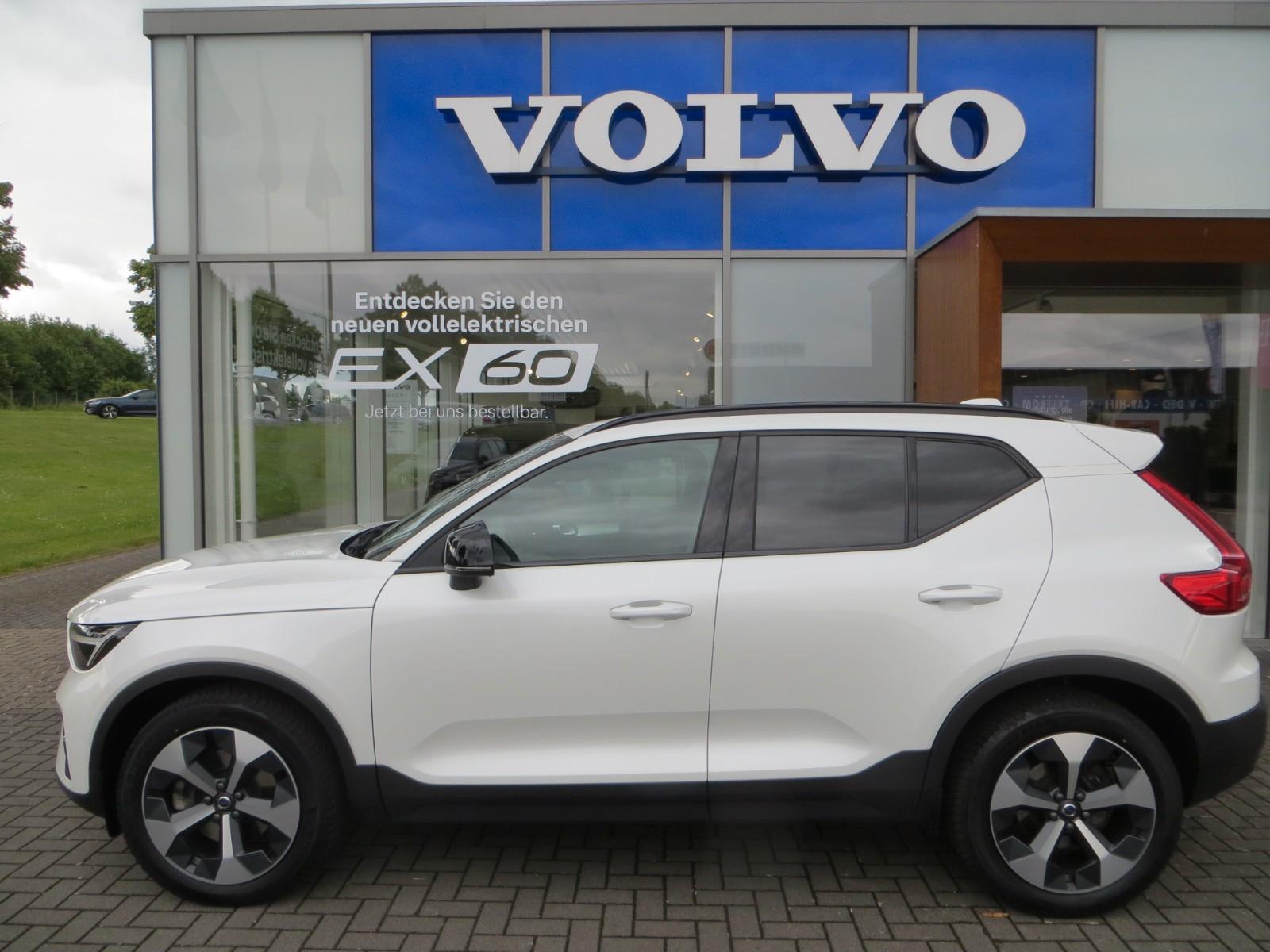 Volvo XC40 B3 Plus Dark DCT ALL SAISONS LM 19'' AHK