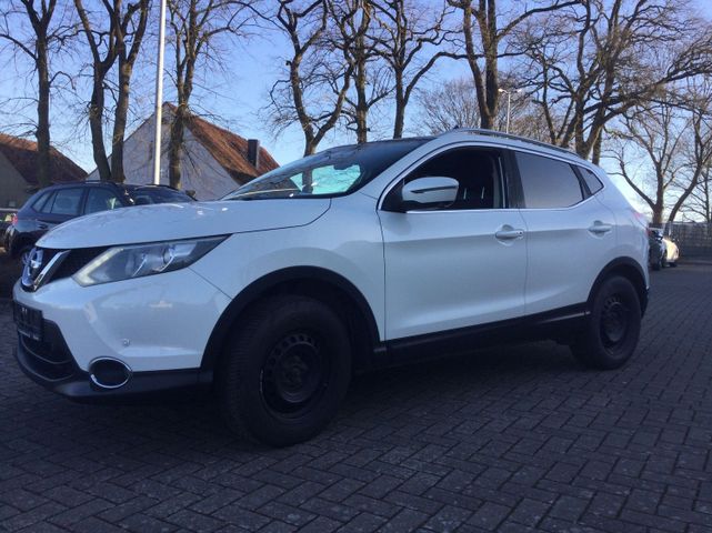 Nissan Qashqai 360° 1.5 D/Panorama/Spurhalt/SHZ/AHK/Top