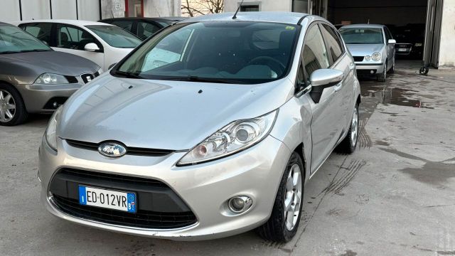 Ford Fiesta Fiesta 1.4 5 porte Bz.- GPL