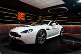 Aston Martin V12 Vantage*Manual*Collector*Exterior Carbon - Aston Martin V12 Vantage