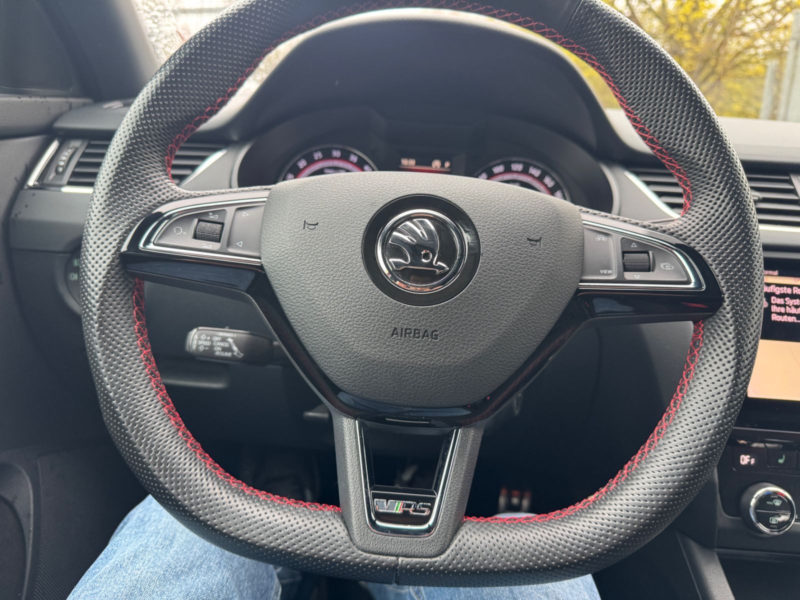 Fahrzeugabbildung SKODA Octavia Combi RS 4x4 LED+Navi+ACC+Standheizung