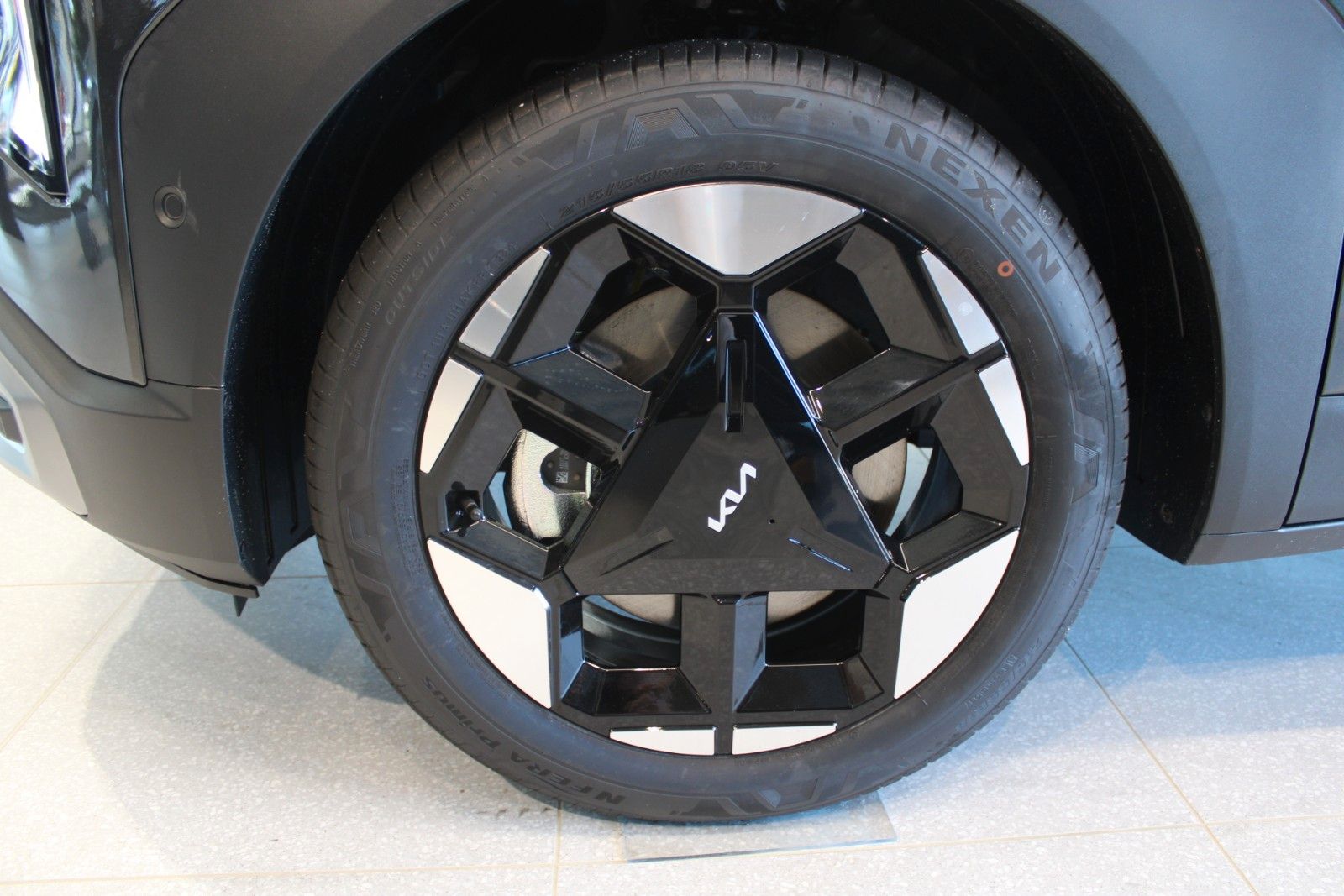 Fahrzeugabbildung Kia Seltos 1.6 T-GDI 2WD Spirit DRIVEWISE SOFORT