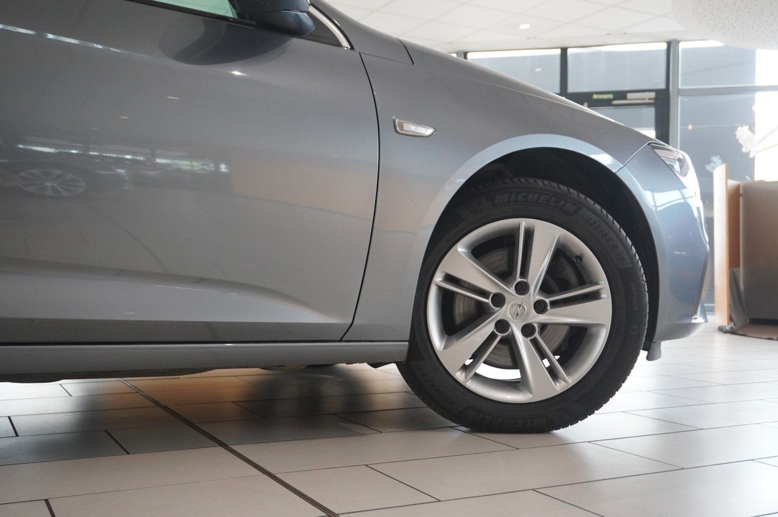 Fahrzeugabbildung Opel Insignia B ST 2.0D INNOV. NAVI/LED/KAMERA/AHK
