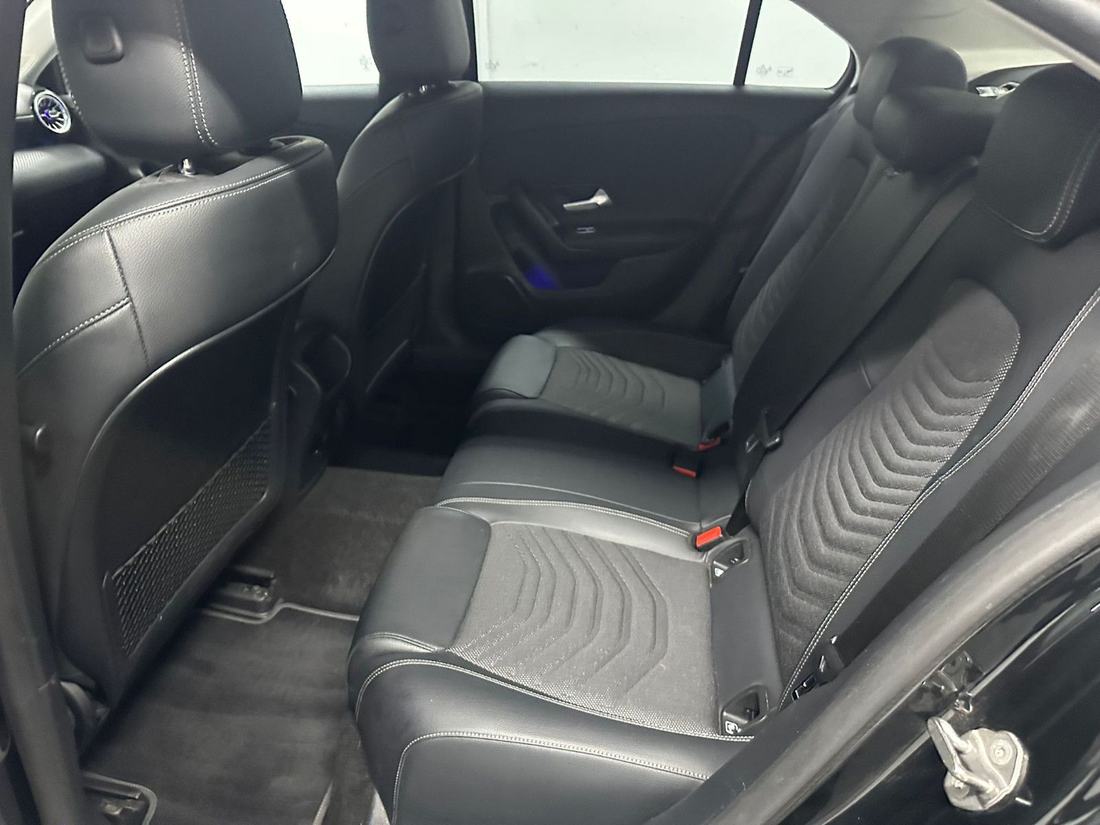 Fahrzeugabbildung Mercedes-Benz A 250 e DCT*STYLE*KAMERA*PDC*NAVI*AMBIL*LED