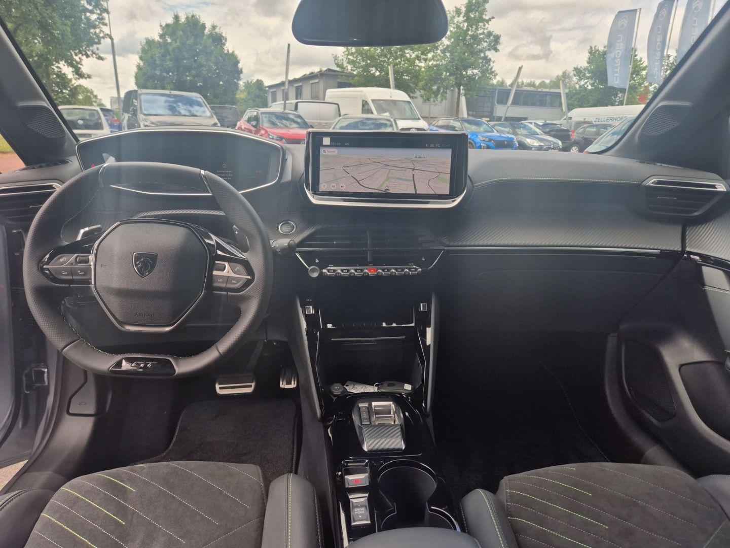 Fahrzeugabbildung Peugeot 208 GT Hybrid 110 e-DSC6 Navi ACC CarPlay SHZ