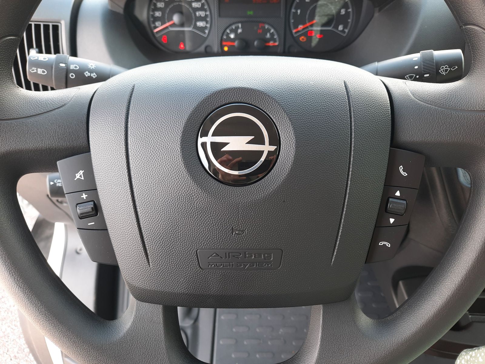 Opel Movano - Bild 19