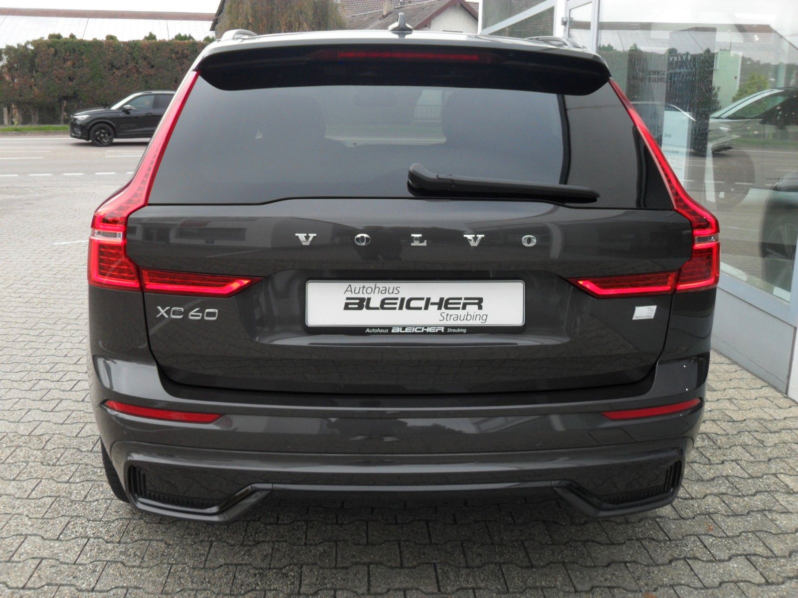 Fahrzeugabbildung Volvo XC60 T6 Plus Dark | AWD | 21er | Licht