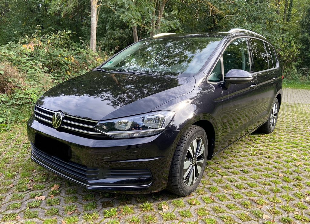 Image of Volkswagen Touran