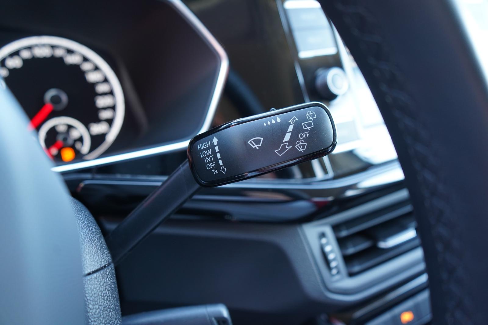 Volkswagen T-Cross 1.0 R-Line LED ACC Totwinkel App-Connect, миниатюра 21