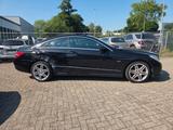 Mercedes-Benz E 350 E Coupe E 350 CGI BlueEfficiency - Mercedes-Benz E 350 mit Benzin-Antrieb: Coupe