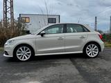 Audi A1 1.0 TFSI ultra Sportback - S Line  - Garantie - mit Benzin-Antrieb: Beige, Garantie