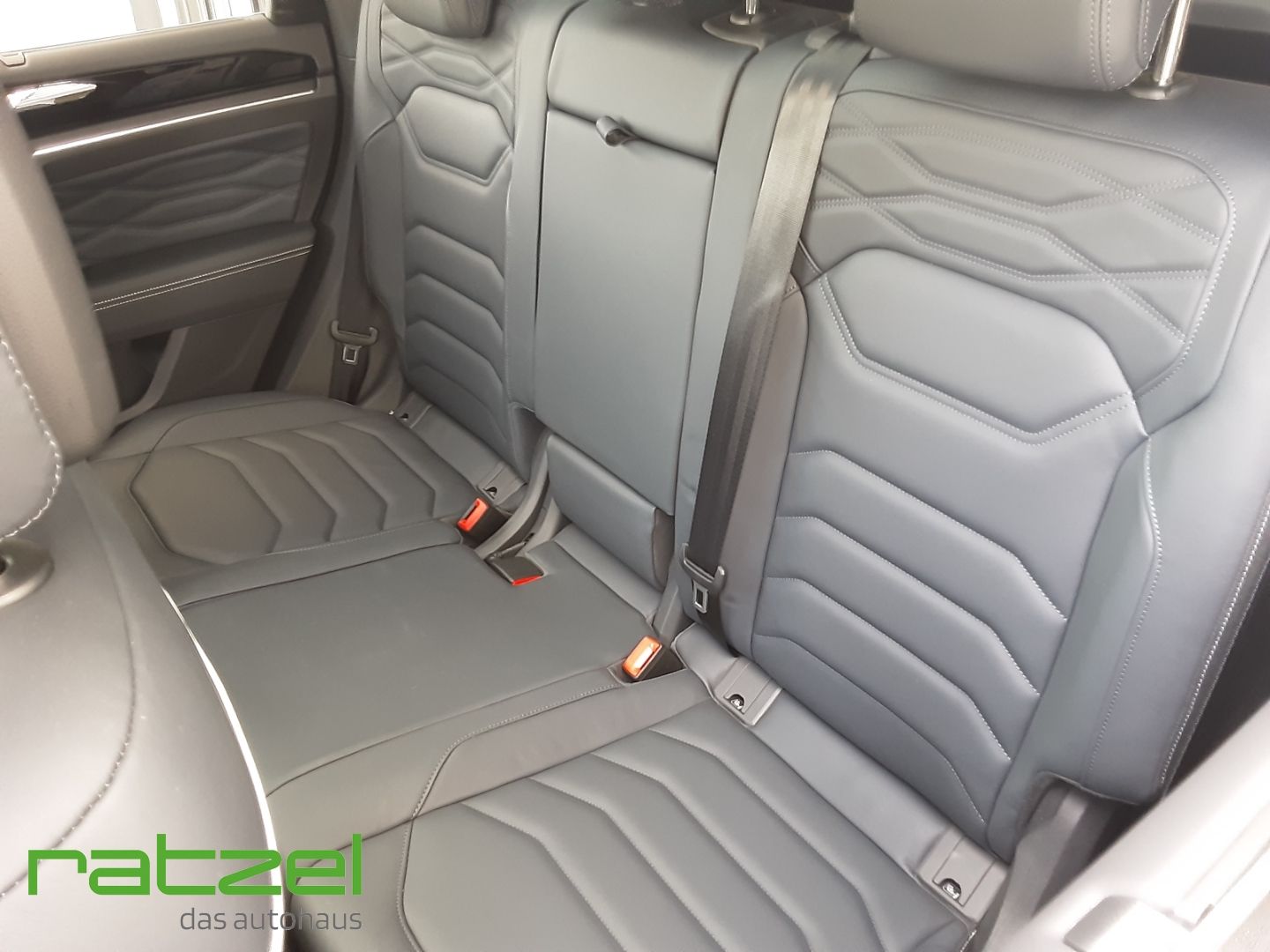 Fahrzeugabbildung Volkswagen Touareg Elegance 3.0 V6 TDI 4MOTION 8-Gang Aut.