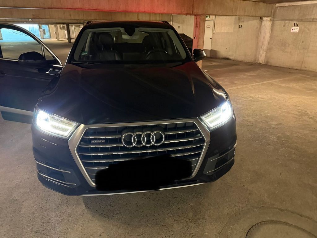Image of Audi Q7