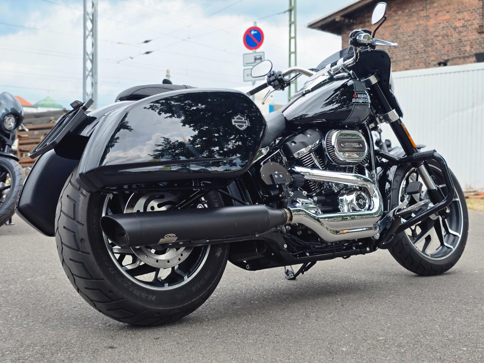 Harley-Davidson FLSB Sport Glide