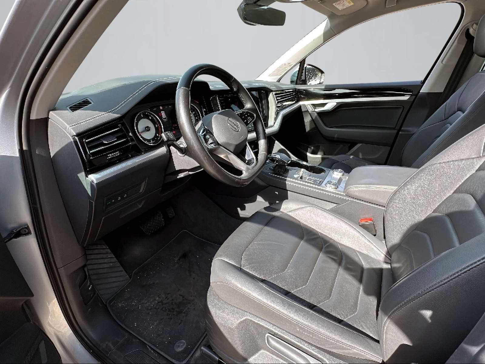 Volkswagen Touareg 3.0 TDI 4Motion AHK LED Navi foto 13