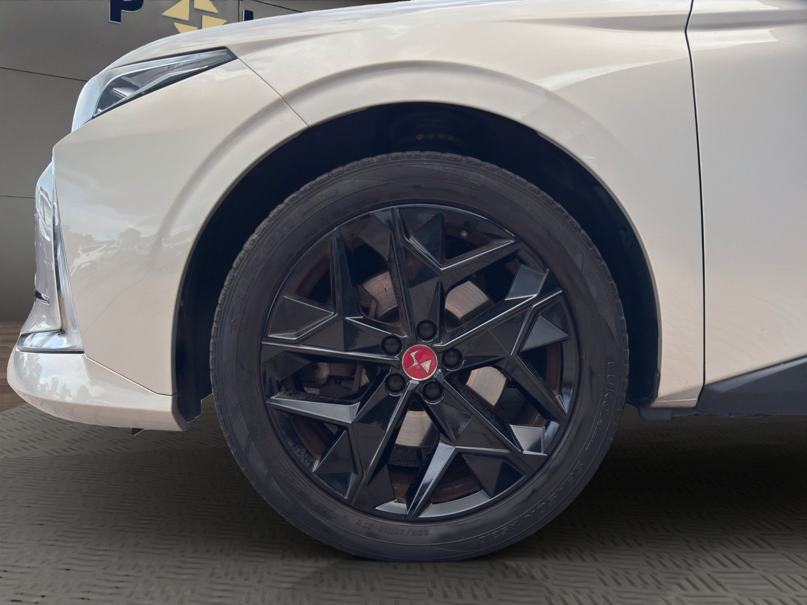 Fahrzeugabbildung DS Automobiles DS4 Performance Line + *LED*Kamera*Head-up