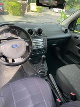Ford Fiesta 1,3 44 kW Fun Fun - Ford Fiesta aus 2006: Fun
