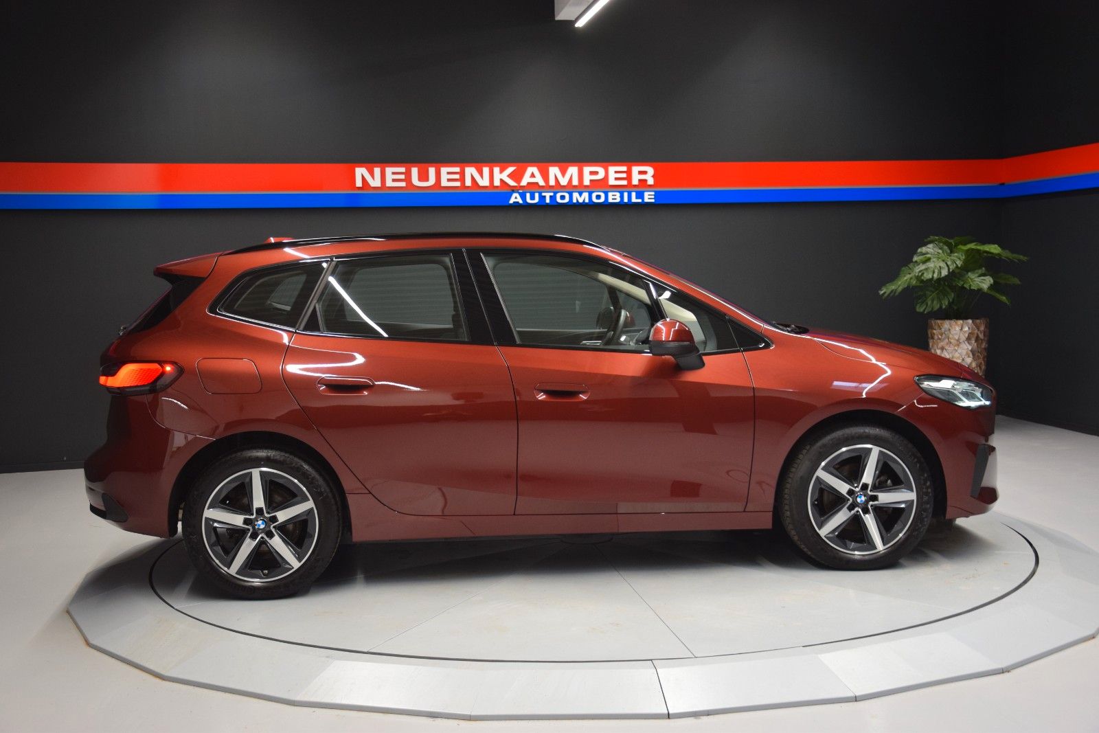 Fahrzeugabbildung BMW 218 i Active Tourer ACC Memory LED Kamera H&k