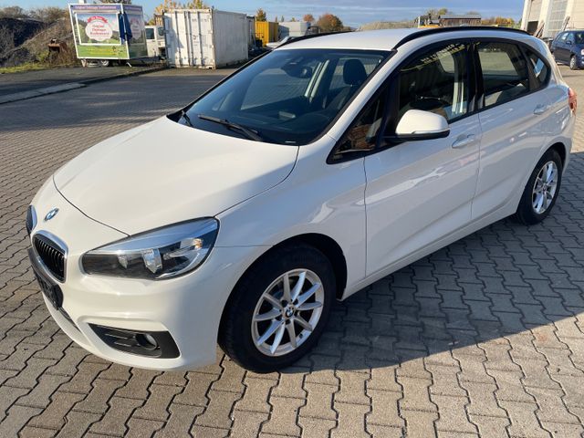 BMW 216 Active Tourer Scheckheft,erste Hand,8 fach