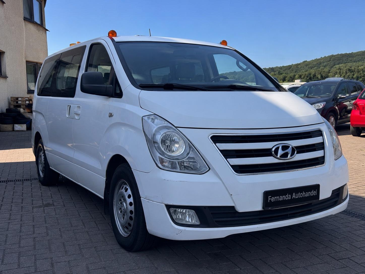 Hyundai H-1 Travel Comfort | 1 hand | 8 Sitzer |