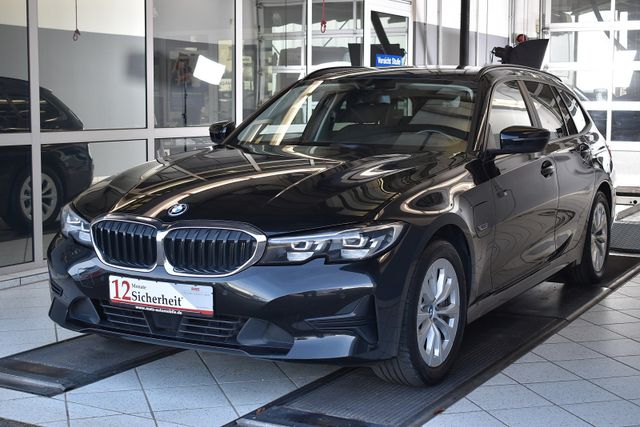 BMW 330e Advantage Steptronic LED*AHK*Digital Tacho