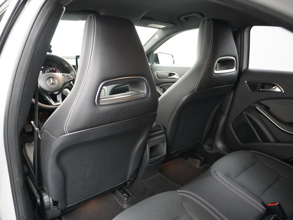 Mercedes-Benz A 160 Sport Edition AMG Styling
