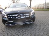 Mercedes-Benz GLA 180 URBAN AUTOM SITZH KLIMA NAVI ALU 2.HAND - Gebrauchtwagen in der Nähe & deutschlandweit