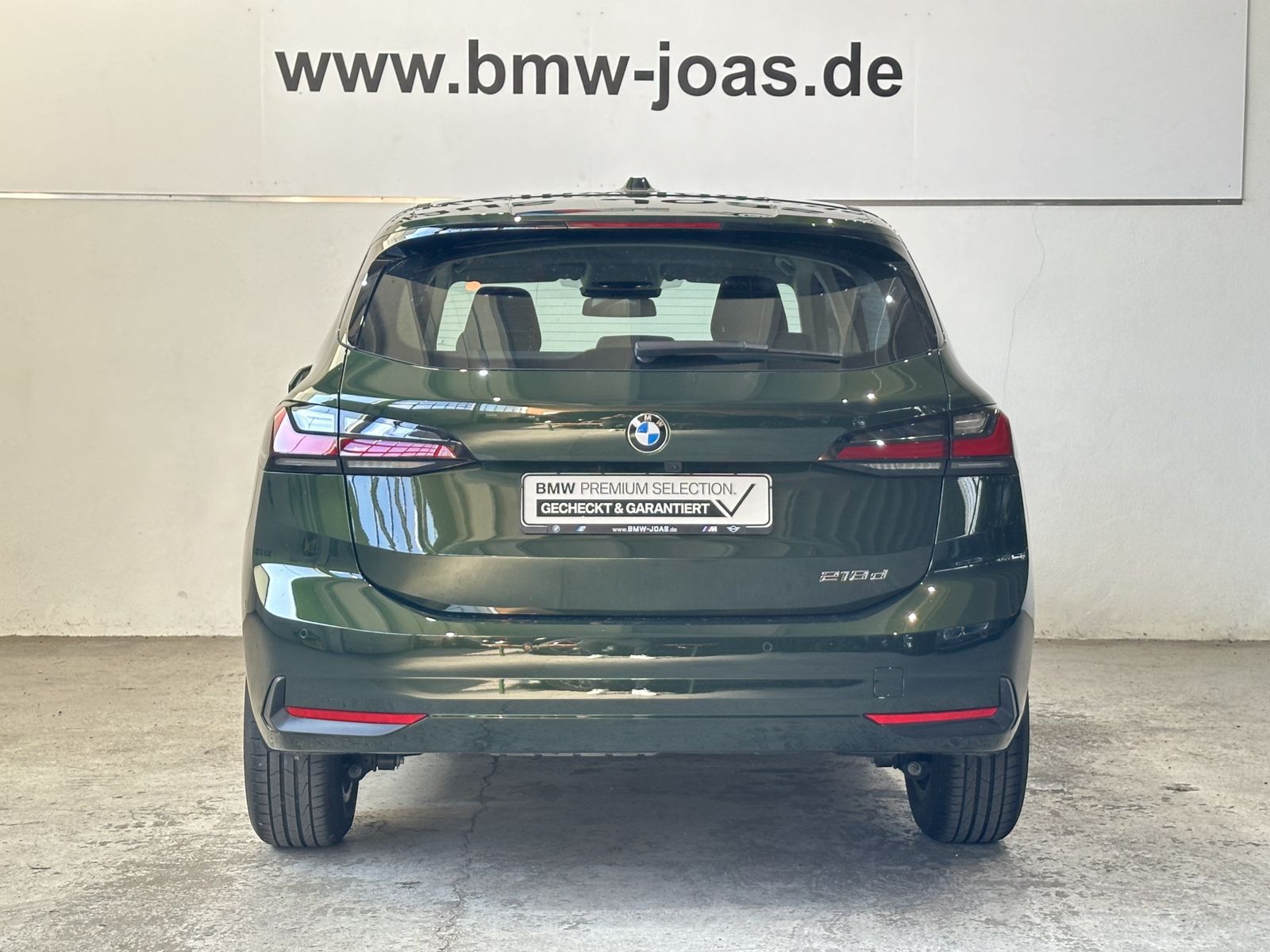 Fahrzeugabbildung BMW 218d Komfortzugang Apple CarPlay Parking Assista