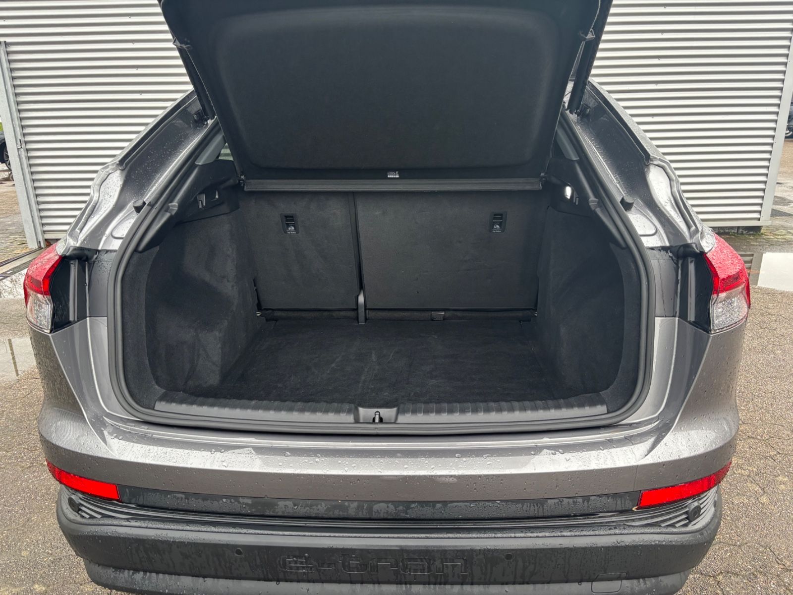 Fahrzeugabbildung Audi Q4 e-tron Sportback 40 KAM SHZ