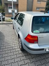 Volkswagen VW Golf 4 1,6 Rentnerfahrzeug Tüv neu - Volkswagen Golf aus 1999: Golf4