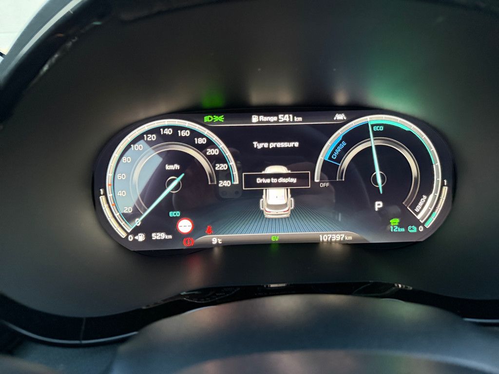 Fahrzeugabbildung Kia Ceed 1.6 Plug-in Hybrid Platinum Edition