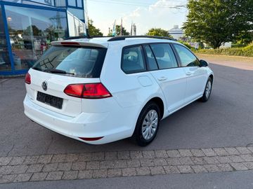 Volkswagen Golf - 6