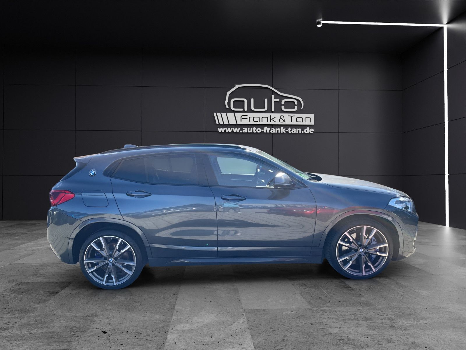 Fahrzeugabbildung BMW X2 M35i xDrive *Automatik*Allrad*Head-up*H&K*